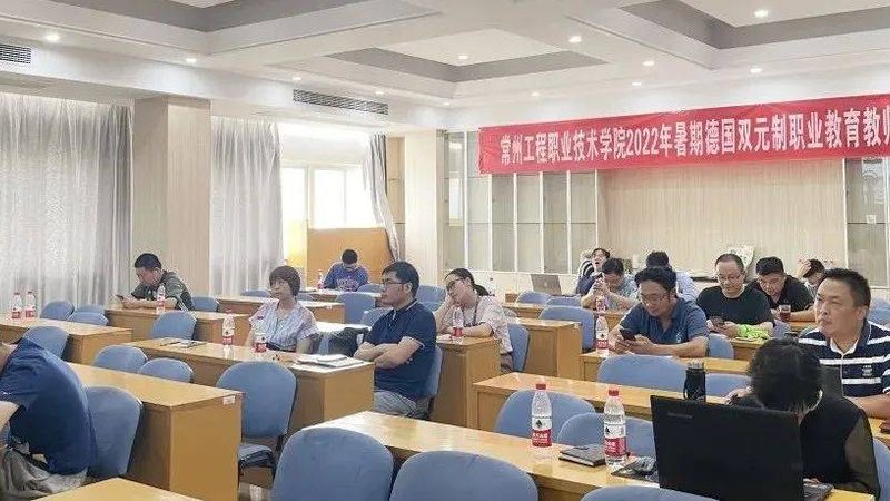 揭秘管理培训直销课程体系分类：职场进阶的必修课